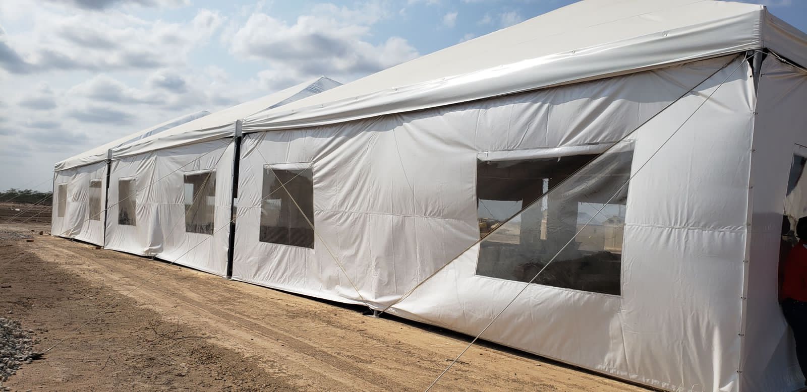Carpa modular para operación temporal en campo